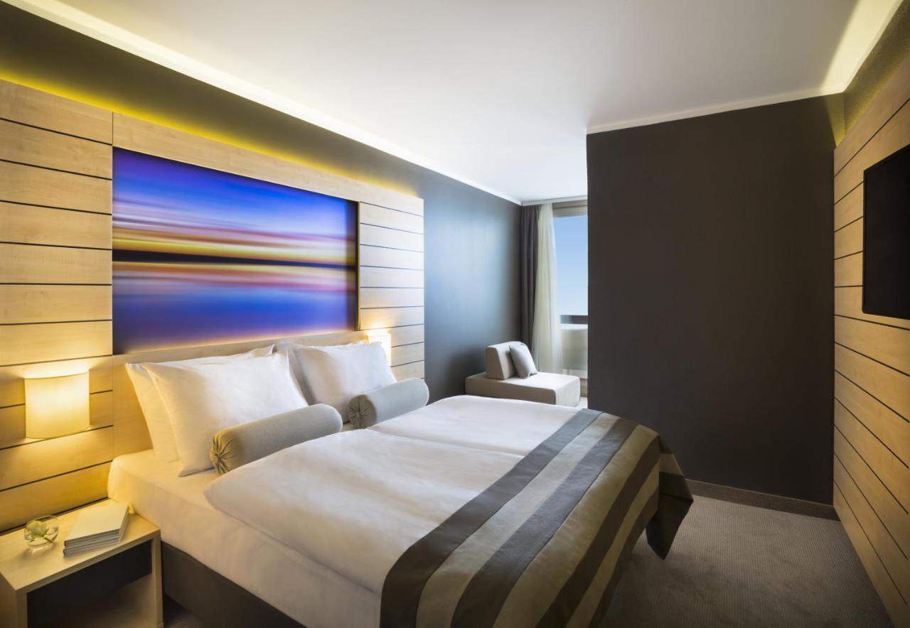 Hotel Excelsior - Liburnia Lovran Ruang foto